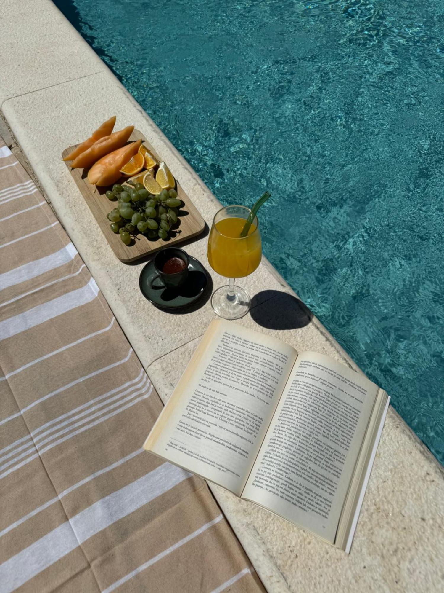 Holiday Home Iva With Pool Sukošan 외부 사진