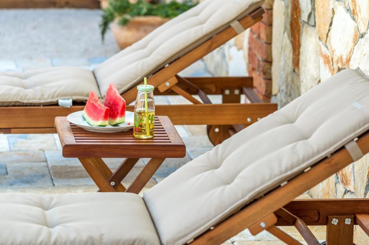 Holiday Home Iva With Pool Sukošan 외부 사진