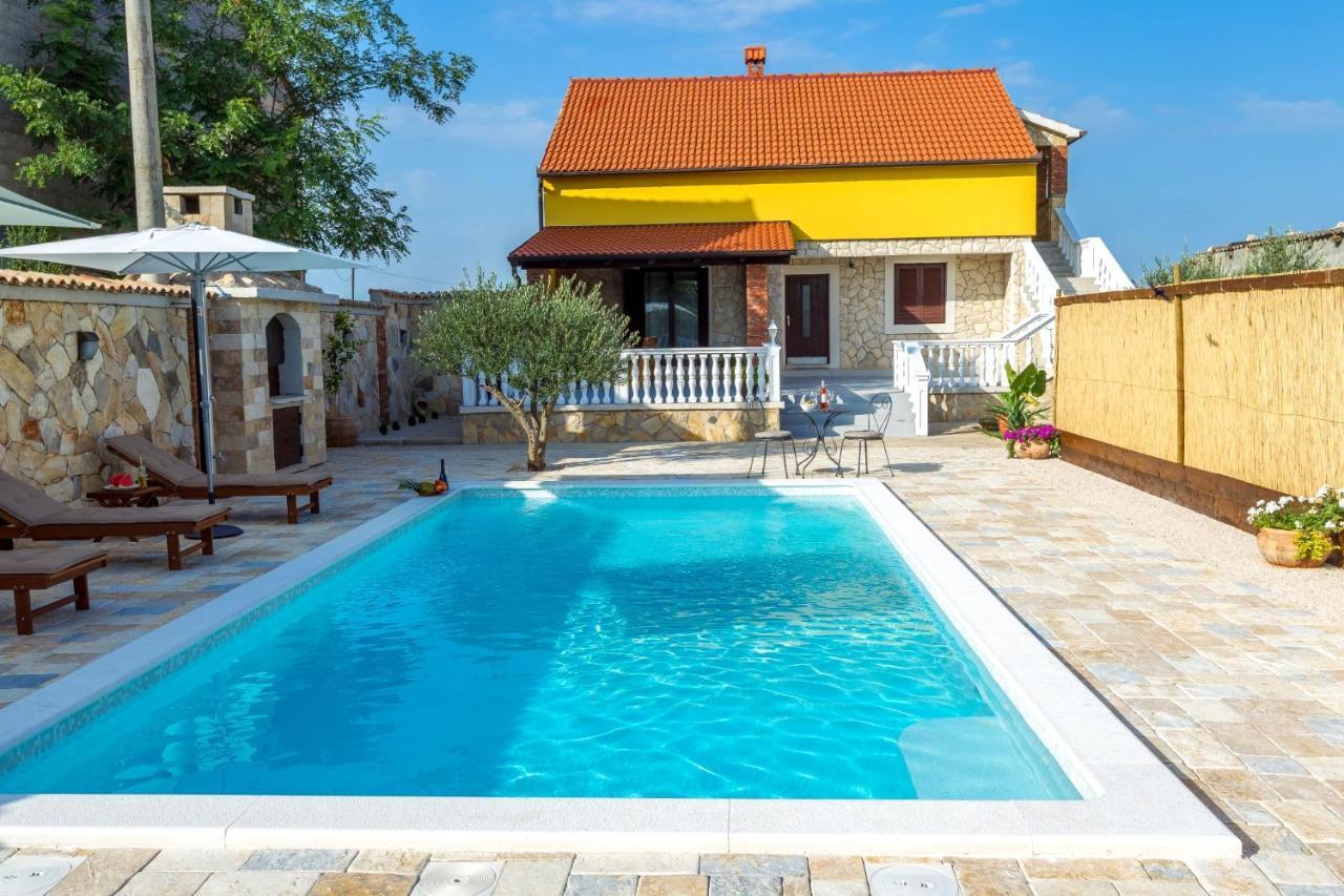 Holiday Home Iva With Pool Sukošan 외부 사진