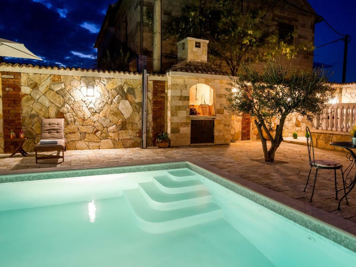 Holiday Home Iva With Pool Sukošan 외부 사진