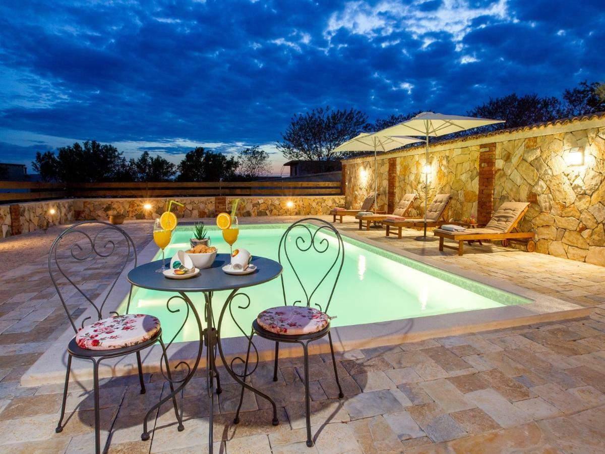 Holiday Home Iva With Pool Sukošan 외부 사진